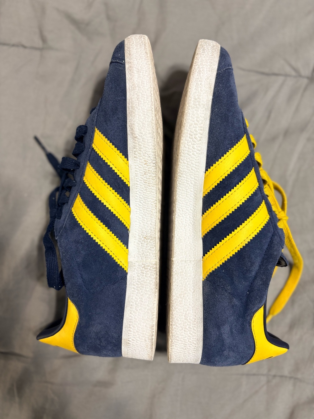 Adidas Originals Copa ARSENAL GAZELLE Casual Mens Sneakers Navy Yellow Sz 7.5 - Picture 9 of 10